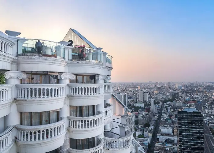 Iconic Skyline, Big Apartment, Great Location