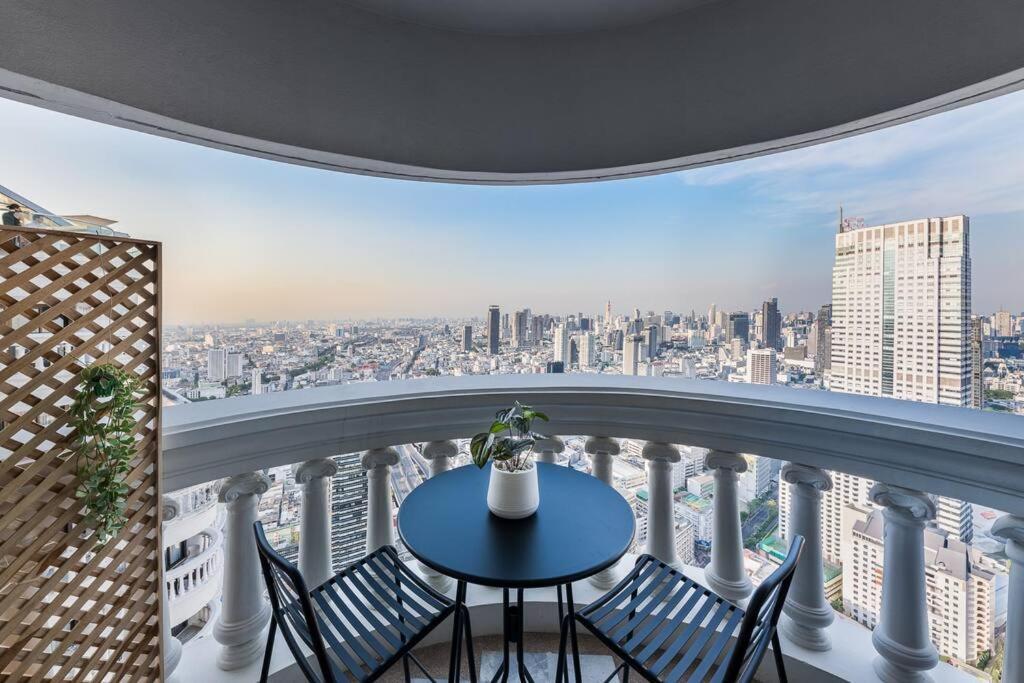Iconic Skyline, Big Apartment, Great Location Apartment *